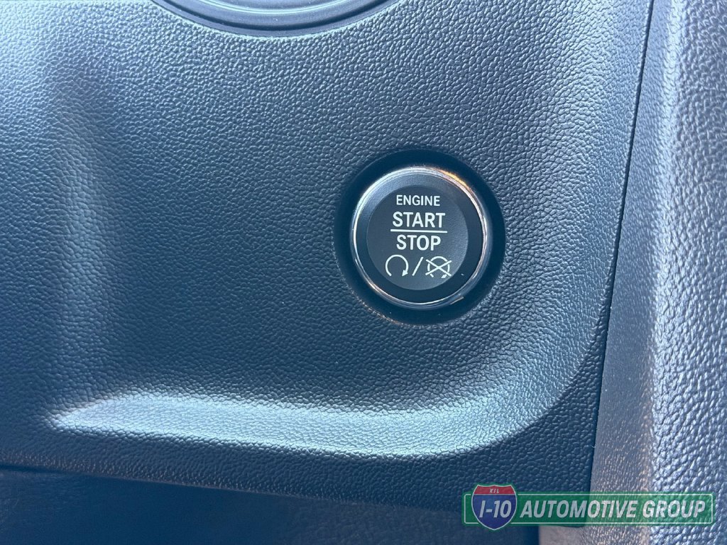 Used 2010 Dodge Challenger R/T RWD image 31
