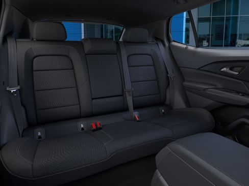 New 2026 Chevrolet Equinox EV LT image 17