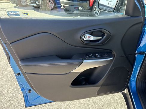 Used 2021 Jeep Cherokee Latitude Lux 80th Anniv w/ Quick Order Package 26U 80TH image 25