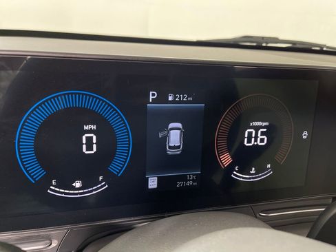 Certified 2025 Hyundai Kona SEL image 21