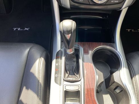 Used 2016 Acura TLX FWD image 27