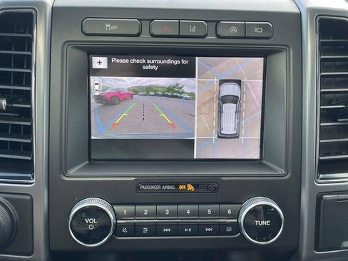 Used 2019 Ford Expedition Platinum RWD image 31