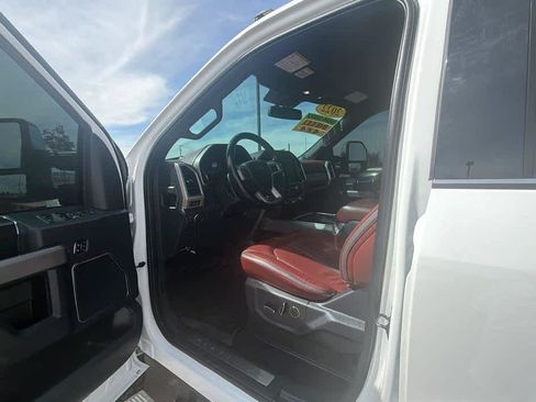 Used 2022 Ford F350 Platinum AWD/4WD image 11