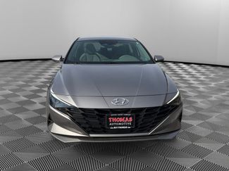 Used 2023 Hyundai Elantra SEL w/ Convenience Package video 2