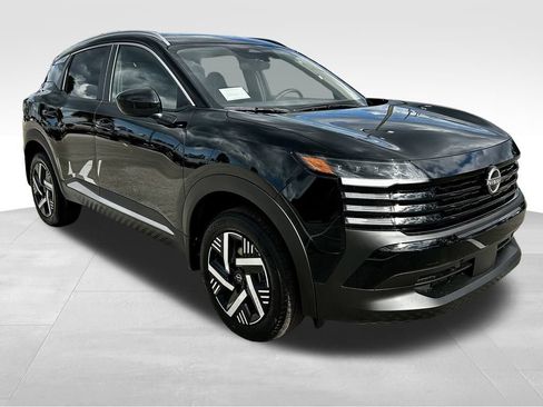 New 2026 Nissan Kicks SV w/ SV Premium Package image 3