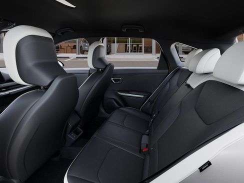 New 2026 Kia K4 GT-Line Turbo FWD image 18