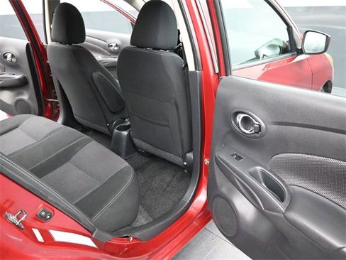 Used 2018 Nissan Versa SV w/ SV Special Edition Package image 18