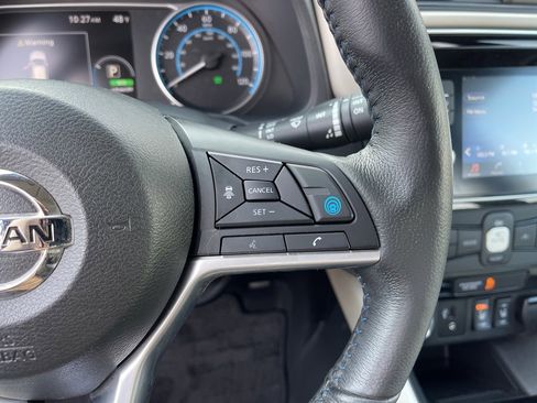 Used 2019 Nissan Leaf SL w/ SL Technology Package image 18