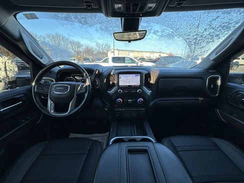 Used 2020 GMC Sierra 2500 Denali w/ Denali Ultimate Package image 3