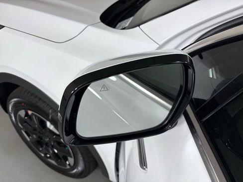 New 2026 Kia Sorento S w/ S Panoramic Sunroof Package image 15