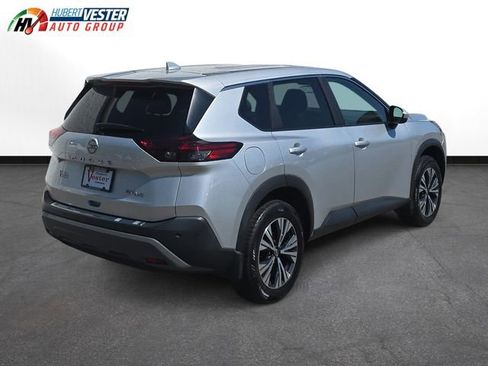 Used 2023 Nissan Rogue SV image 7