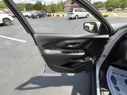 Used 2019 GMC Terrain SLT image 7