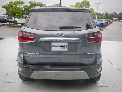 Used 2018 Ford EcoSport Titanium w/ Titanium Cold Weather Package AWD/4WD image 8