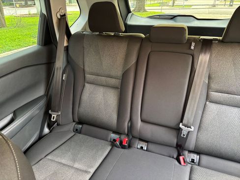 Used 2025 Nissan Rogue SV FWD image 34