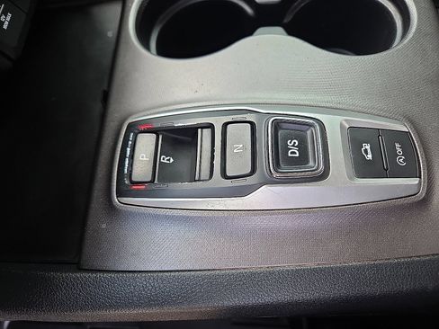 Used 2021 Honda Ridgeline Sport image 17