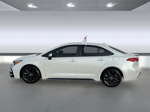 Certified 2023 Toyota Corolla XSE image 2