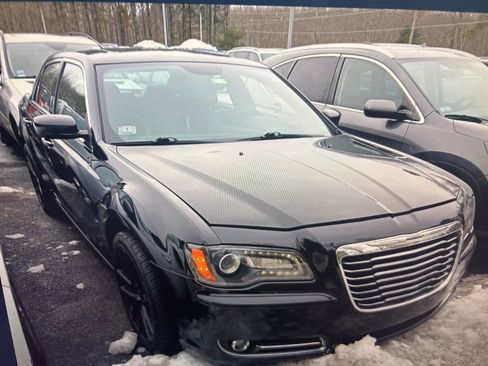 Used 2014 Chrysler 300 S image 3