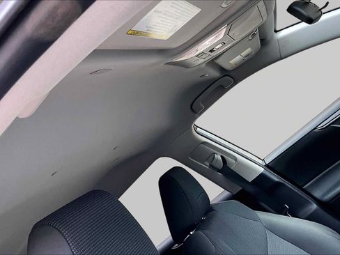 Certified 2025 Toyota RAV4 LE AWD/4WD image 14
