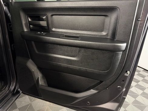 Used 2024 RAM 3500 Tradesman w/ Chrome Appearance Group AWD/4WD image 29