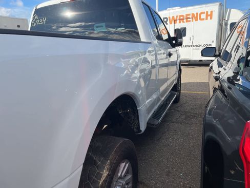 Used 2018 Ford F250 XLT image 16