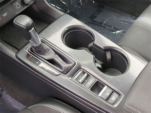 Used 2022 Honda Civic Sport image 16