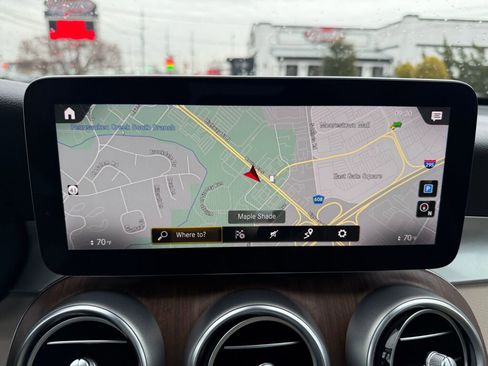 Used 2021 Mercedes-Benz GLC 300 4MATIC image 18