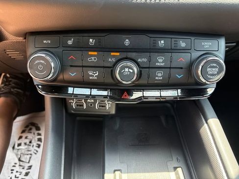 Used 2024 Dodge Durango R/T AWD/4WD image 18