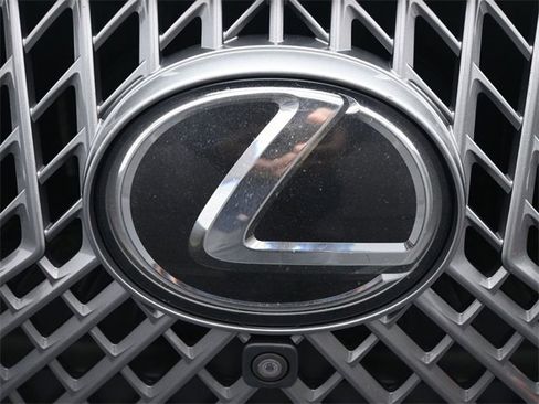 Used 2018 Lexus LS 500 AWD w/ Luxury Package image 32