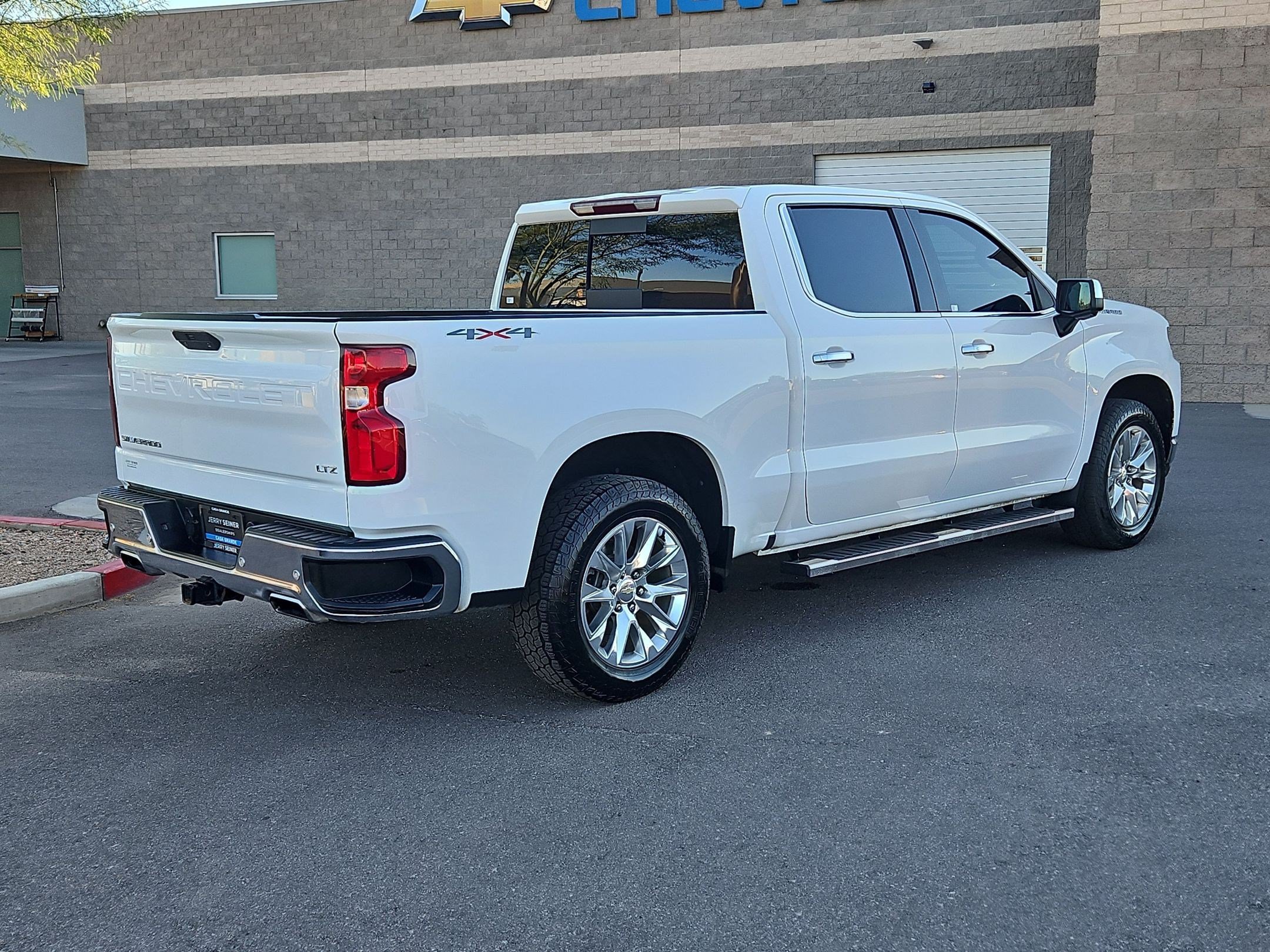 Certified 2021 Chevrolet Silverado 1500 LTZ AWD/4WD image 6
