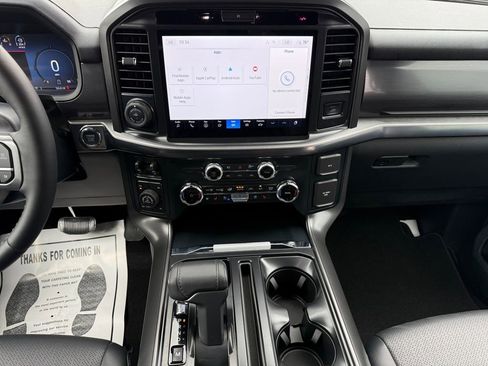 Used 2025 Ford F150 Lariat w/ Equipment Group 501A Mid image 13