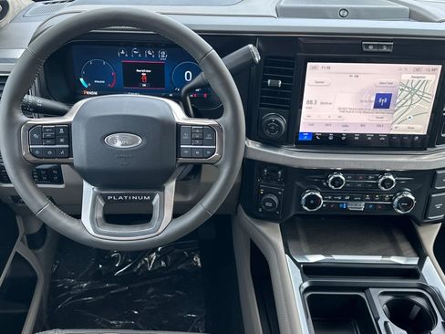 New 2026 Ford F250 4x4 Crew Cab Super Duty image 13