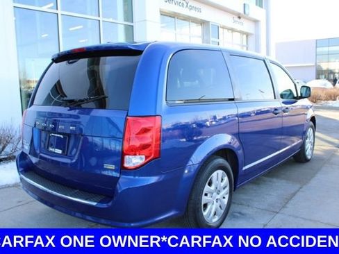 Used 2019 Dodge Grand Caravan SE w/ UConnect Hands-Free Group image 6