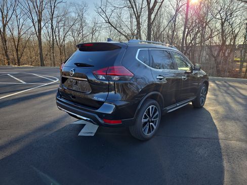 Used 2019 Nissan Rogue SL image 3