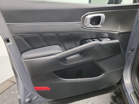Used 2021 Kia Sorento SX image 13