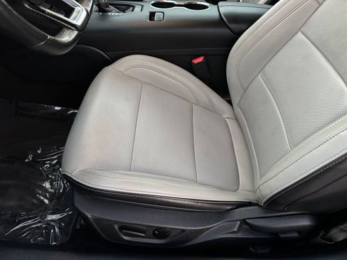 Used 2024 Ford Mustang Premium image 27