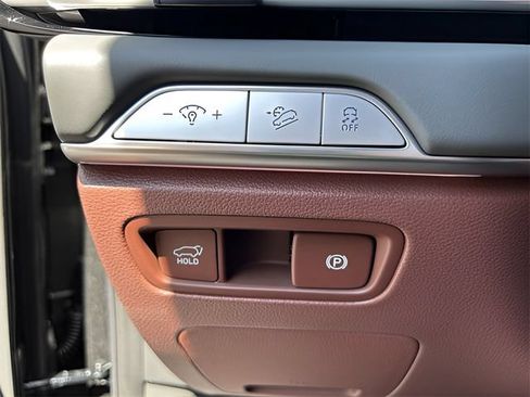 Used 2025 Genesis GV80 3.5T Prestige AWD/4WD image 27