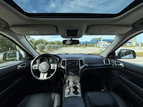 Used 2013 Jeep Grand Cherokee Altitude image 10