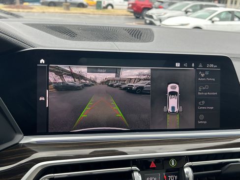 Used 2022 BMW X5 xDrive45e w/ Executive Package image 19