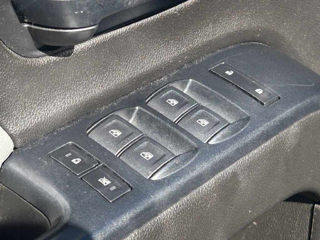 Used 2018 Chevrolet Silverado 2500 W/T AWD/4WD image 23