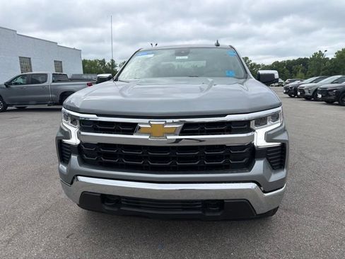 Used 2023 Chevrolet Silverado 1500 LT AWD/4WD image 5