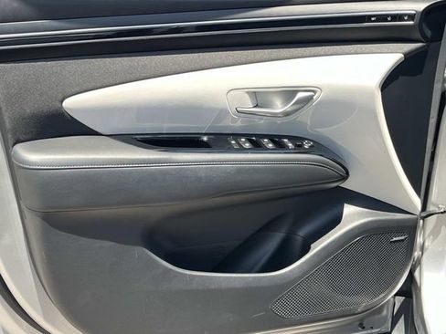 Certified 2022 Hyundai Tucson Limited FWD image 25