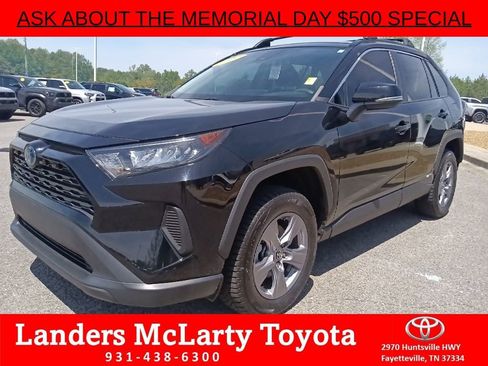 Used 2022 Toyota RAV4 LE AWD/4WD image 7