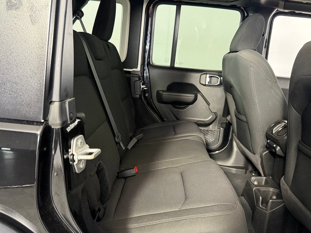 Used 2023 Jeep Wrangler Unlimited Sport AWD/4WD image 28
