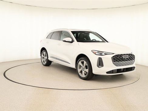 New 2025 Audi Q5 Premium Plus image 10