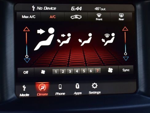 Used 2023 Dodge Charger SXT RWD image 25