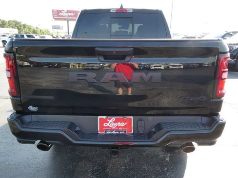 Used 2025 RAM 1500 Big Horn AWD/4WD image 6