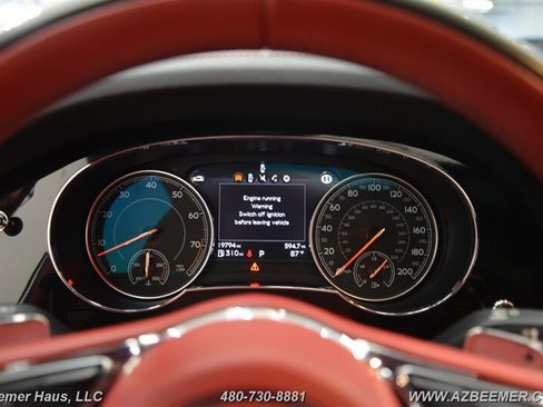 Used 2019 Bentley Bentayga AWD/4WD image 31