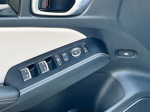 Used 2023 Honda Civic Touring image 18