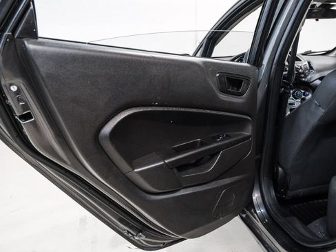 Used 2019 Ford Fiesta SE FWD image 36