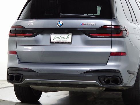 Used 2025 BMW X7 M60i AWD/4WD image 11